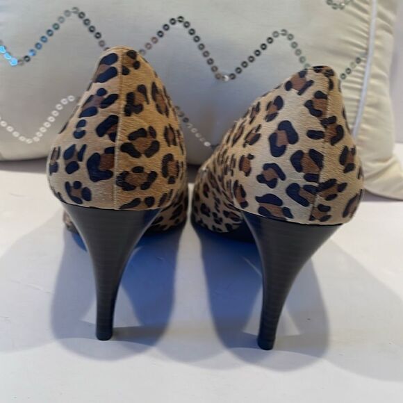 NWOT Liz Claiborne Leopard Print High Heals Size 8 - Picture 3 of 7